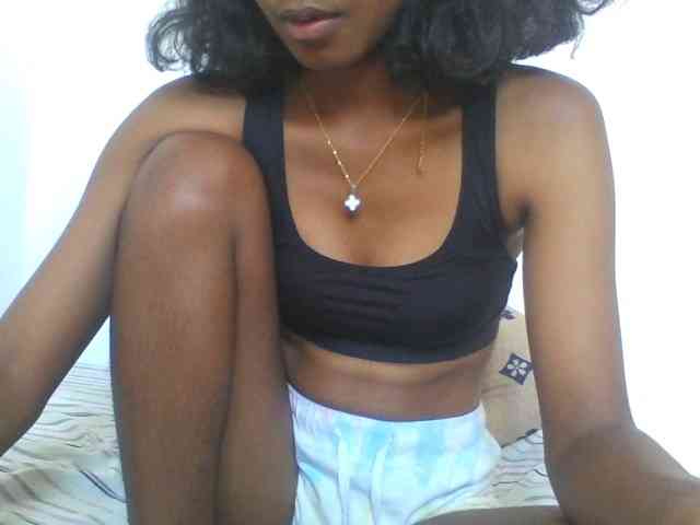 AfricanaQueen webcam