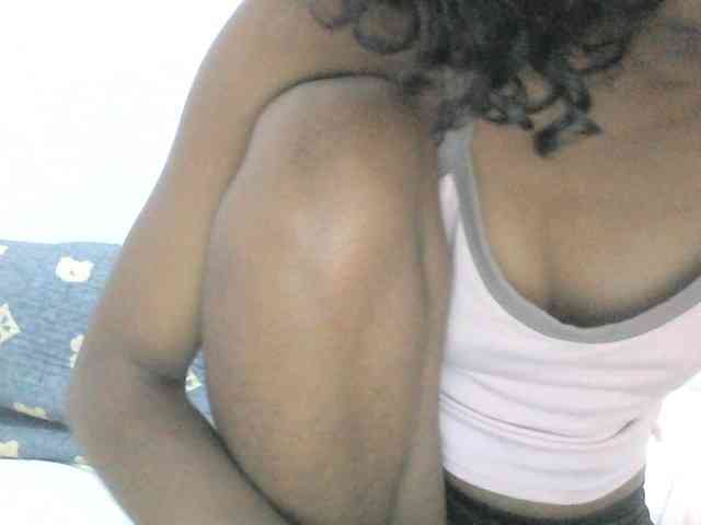 AfricanaQueen webcam