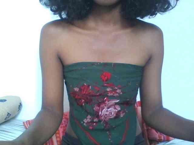 AfricanaQueen webcam