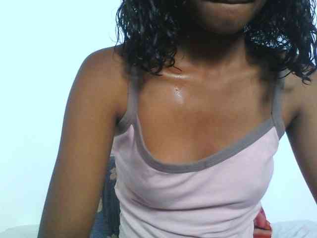 AfricanaQueen webcam