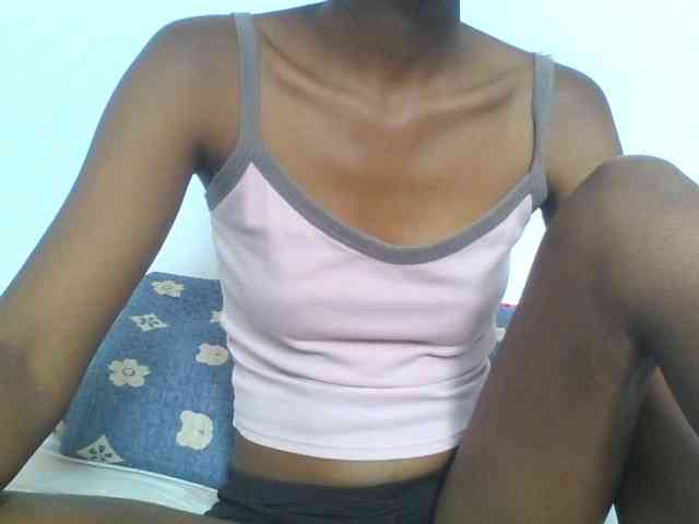 AfricanaQueen webcam