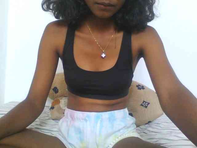 AfricanaQueen webcam
