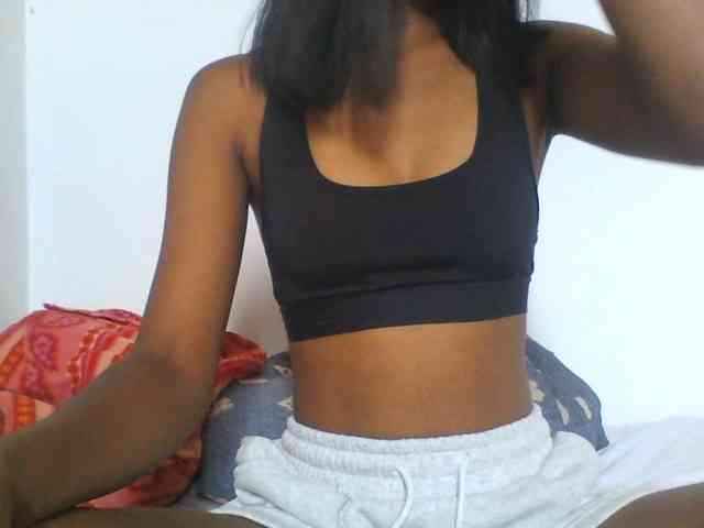 AfricanaQueen webcam