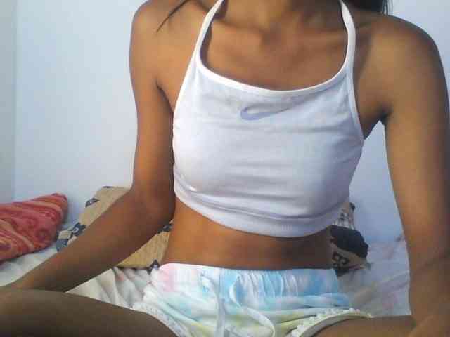 AfricanaQueen webcam