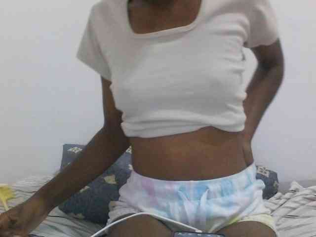 AfricanaQueen webcam