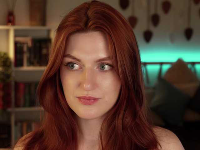 Lianna's BongaCams show and profile