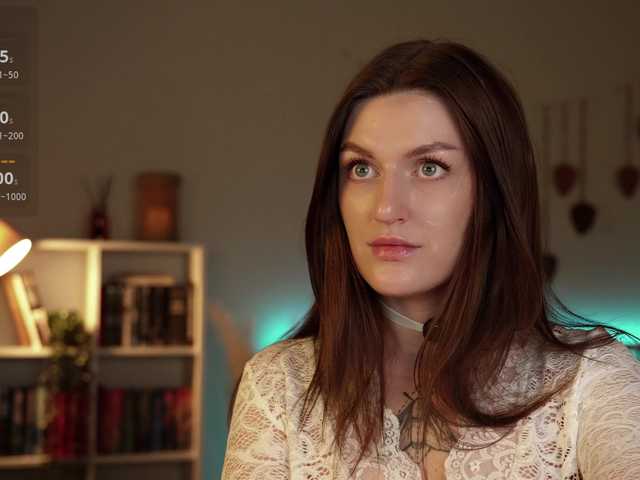 Lianna's BongaCams show and profile