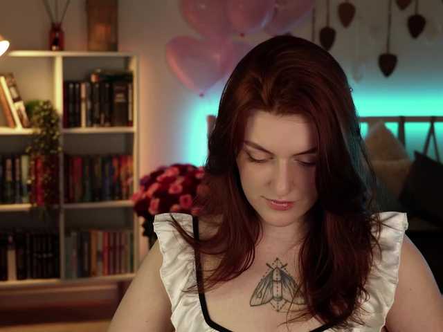 Lianna's BongaCams show and profile