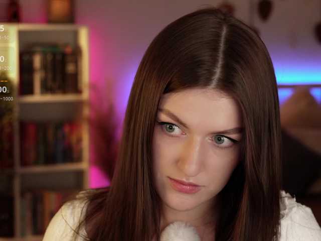 Lianna's BongaCams show and profile