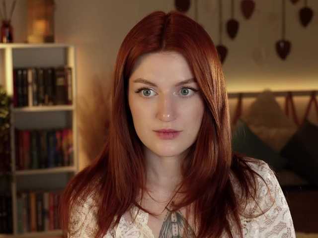 Lianna's BongaCams show and profile