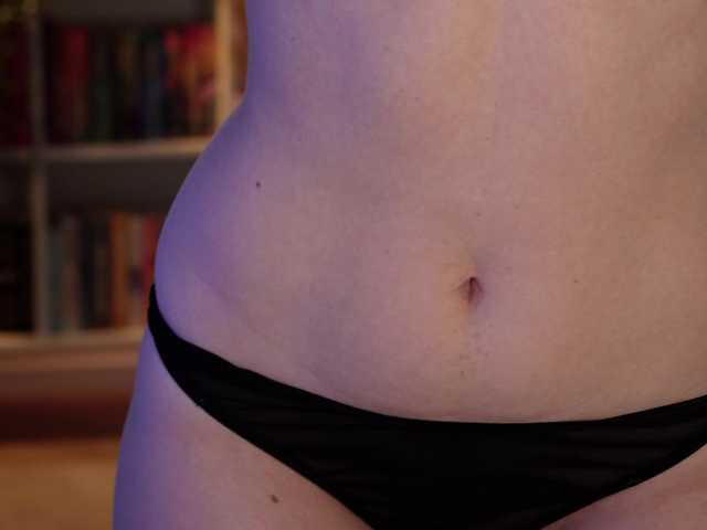 Lianna's BongaCams show and profile