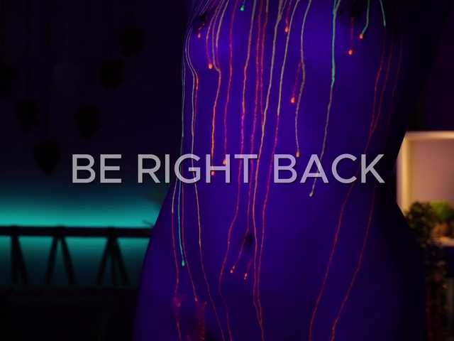 Lianna's BongaCams show and profile