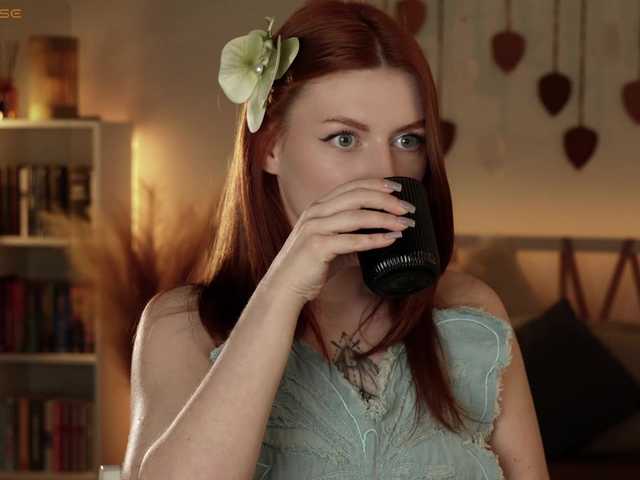 Lianna live cam profile