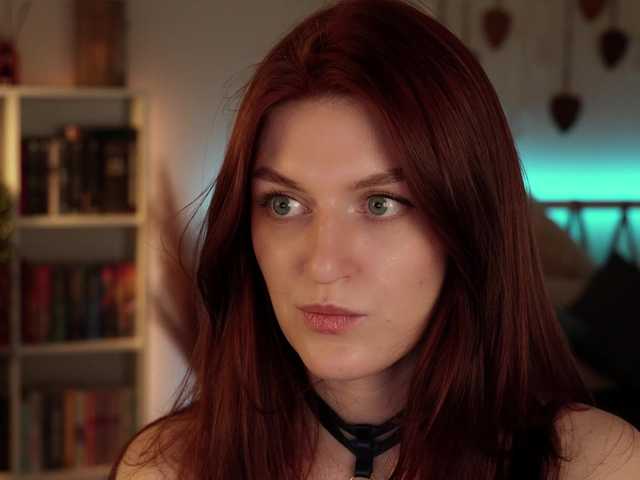 Lianna's BongaCams show and profile