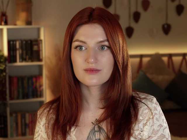 Lianna's BongaCams show and profile