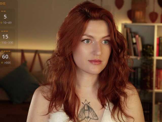 Lianna's BongaCams show and profile