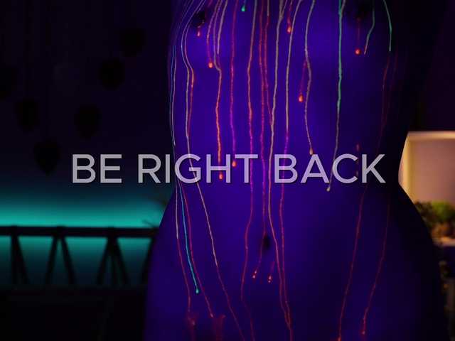 Lianna's BongaCams show and profile