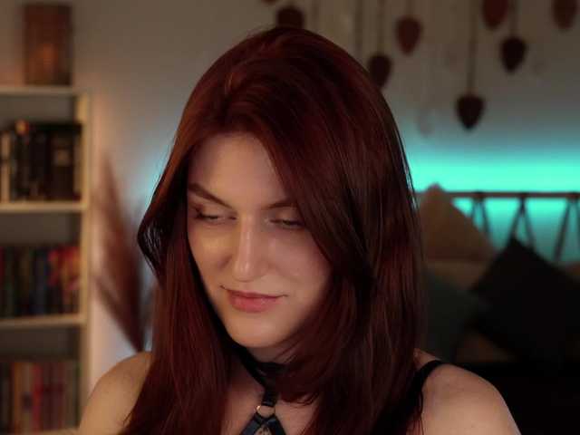 Lianna from BongaCams