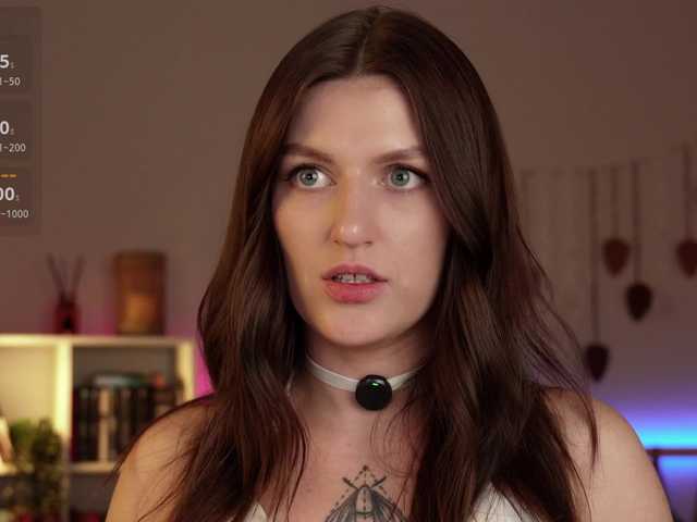 Lianna's BongaCams show and profile