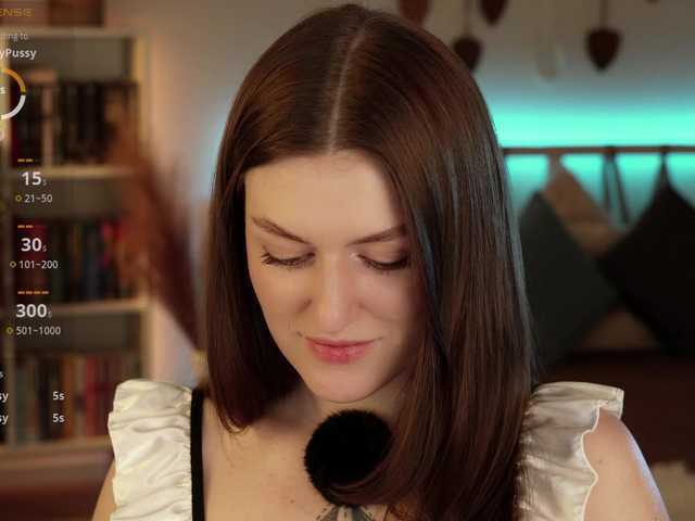 Lianna's BongaCams show and profile