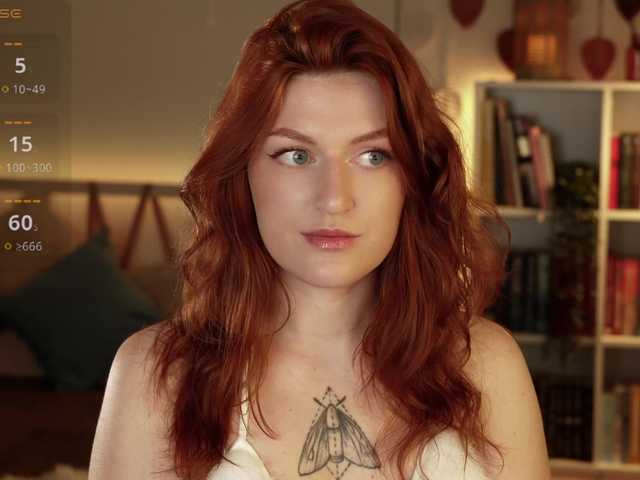 Lianna's BongaCams show and profile