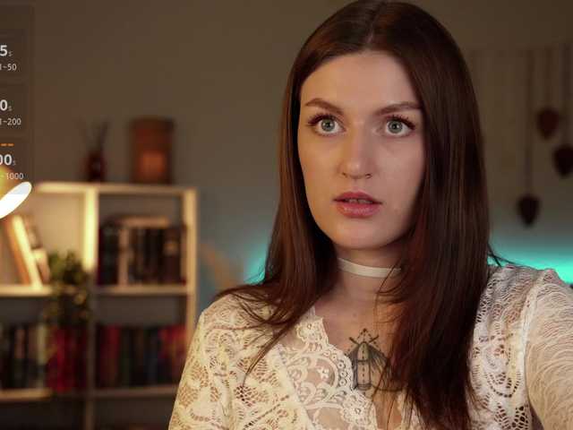 Lianna's BongaCams show and profile