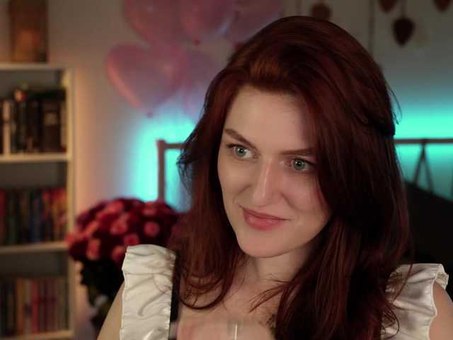 Lianna's BongaCams show and profile