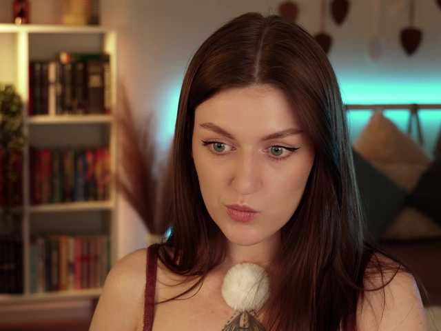 Lianna's BongaCams show and profile