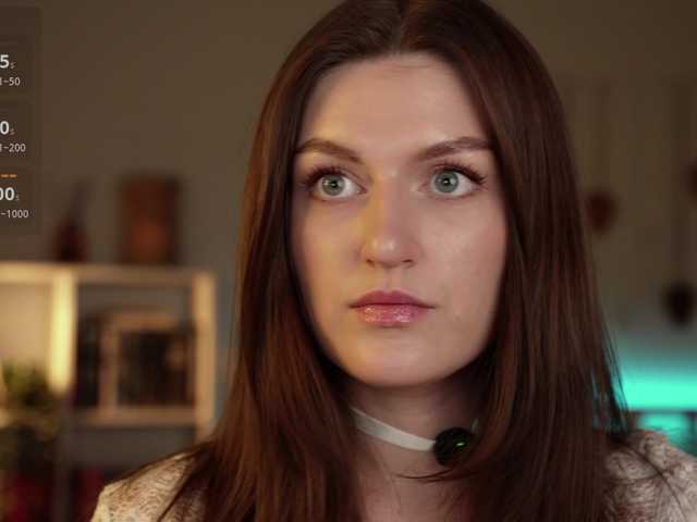 Lianna's BongaCams show and profile