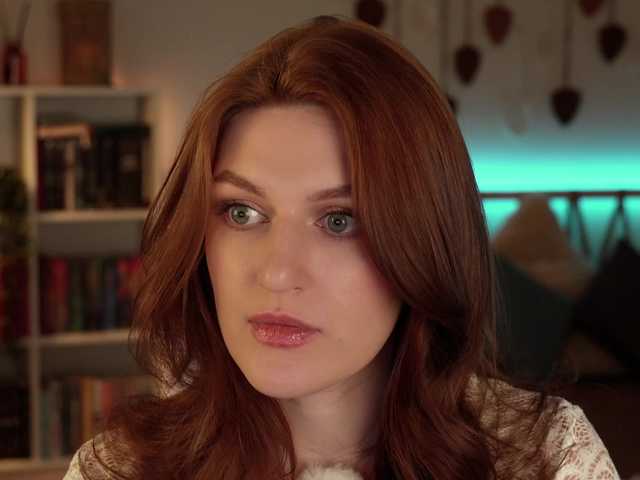 Lianna's BongaCams show and profile