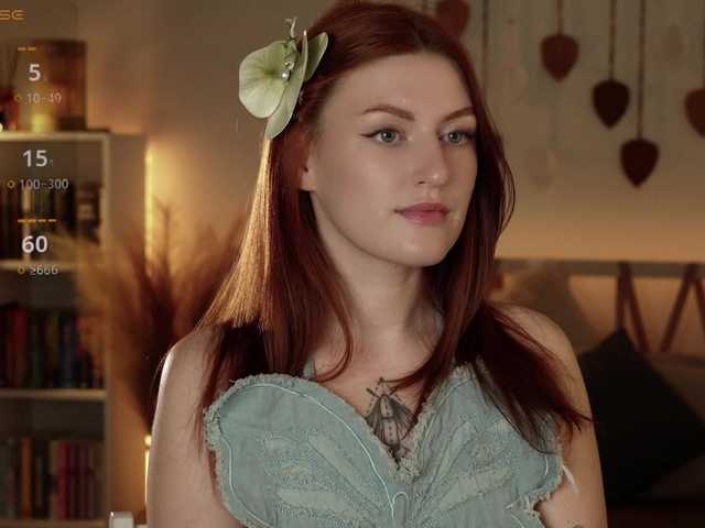 Lianna's BongaCams show and profile