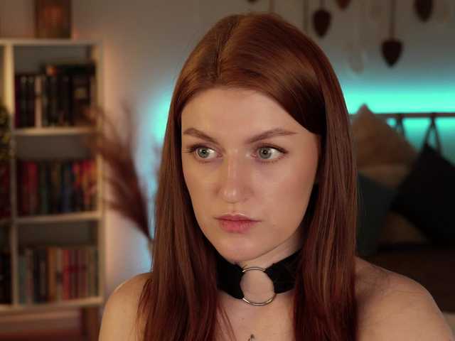 Lianna's BongaCams show and profile