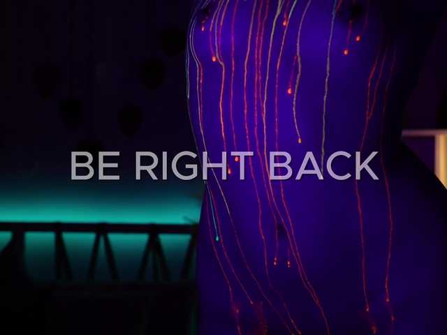 Lianna's BongaCams show and profile