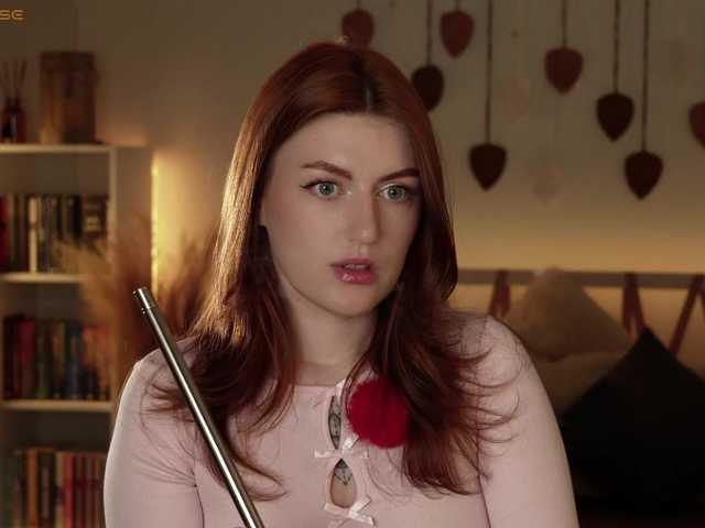 Lianna's BongaCams show and profile