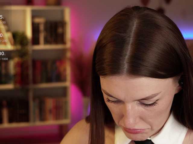 Lianna's BongaCams show and profile