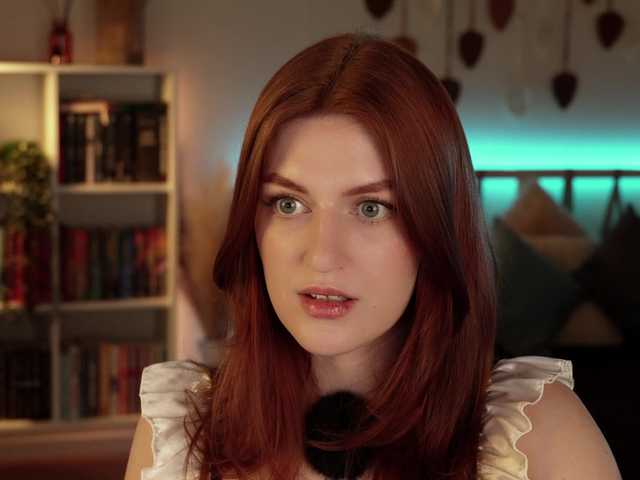 Lianna's BongaCams show and profile