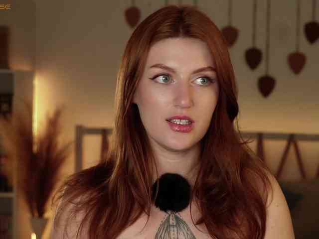 Lianna Live Webcam on BongaCams