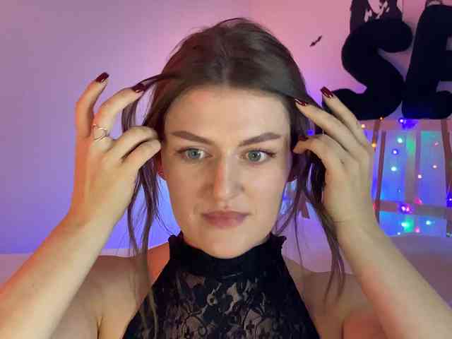 Lianna Live Webcam on BongaCams