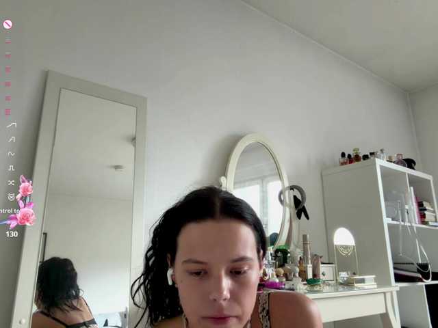 MerleRusson's BongaCams show and profile