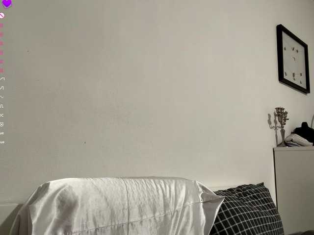 MerleRusson's BongaCams show and profile