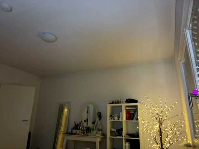 MerleRusson's BongaCams show and profile