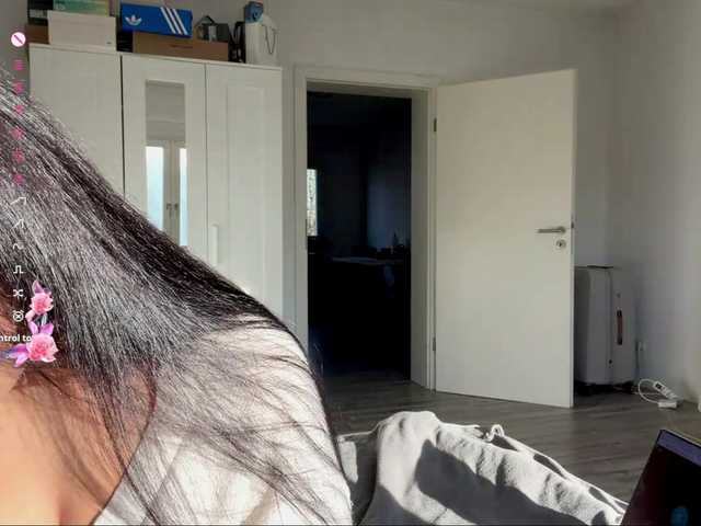 MerleRusson's BongaCams show and profile