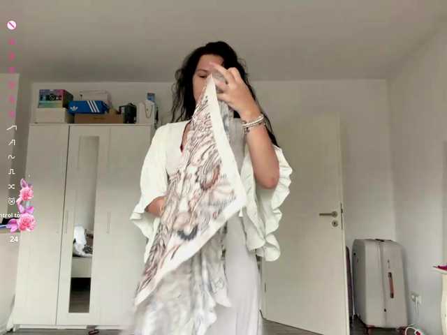 MerleRusson's BongaCams show and profile