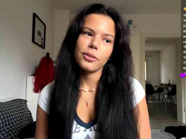MerleRusson webcam
