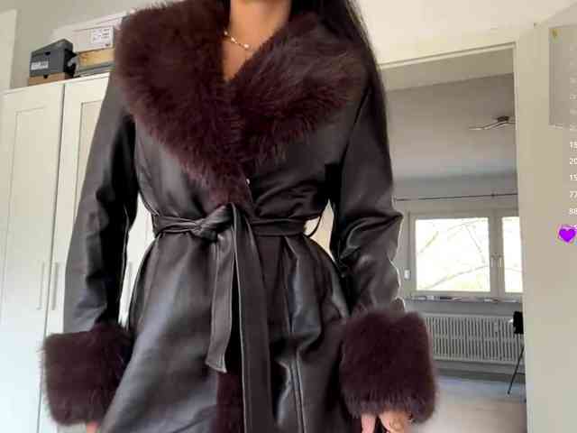 MerleRusson Live Webcam on BongaCams