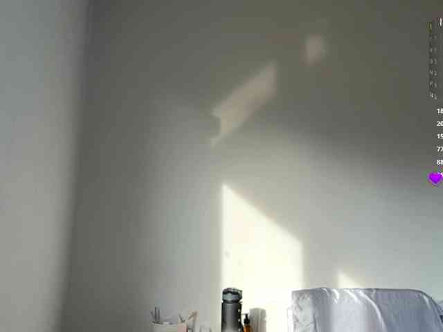 MerleRusson Live Webcam on BongaCams