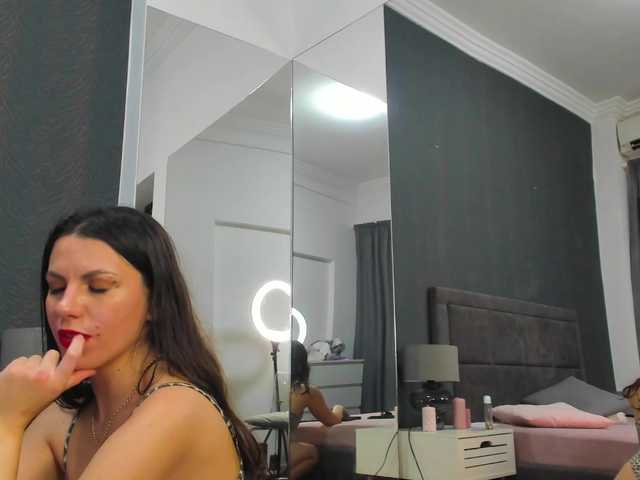 CaroLynn's BongaCams show and profile