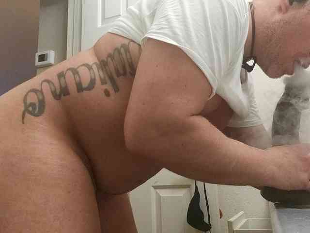 Fuckmyassg00d Live Webcam on BongaCams