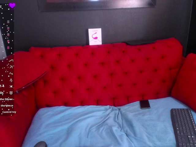 Valeria Vega (ValeriaVega)