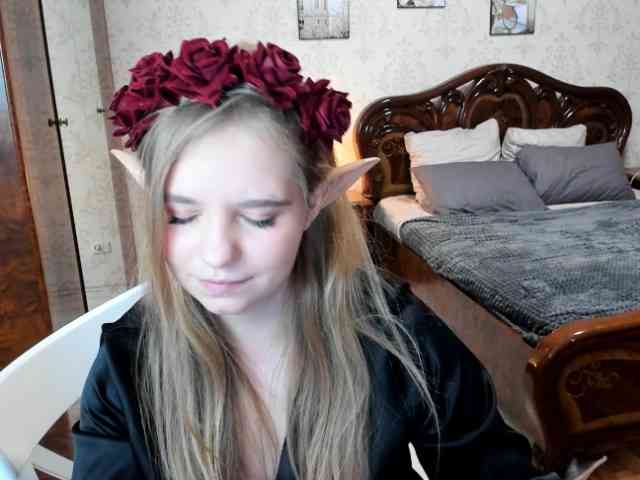 LunaCosplay webcam
